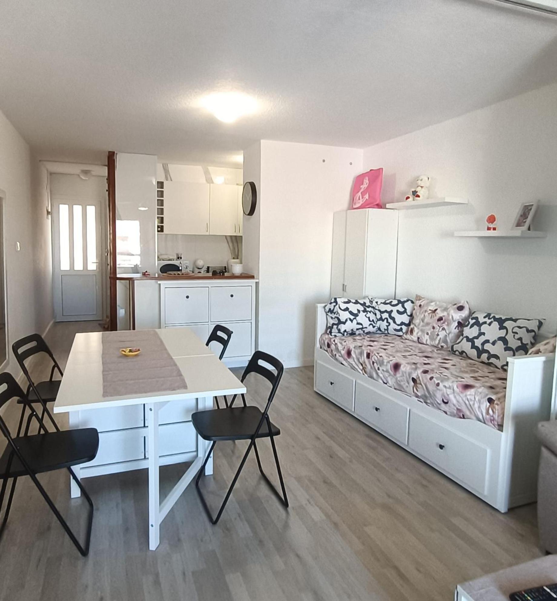 Apartment Blue Primera Linea Urb Penismar I *